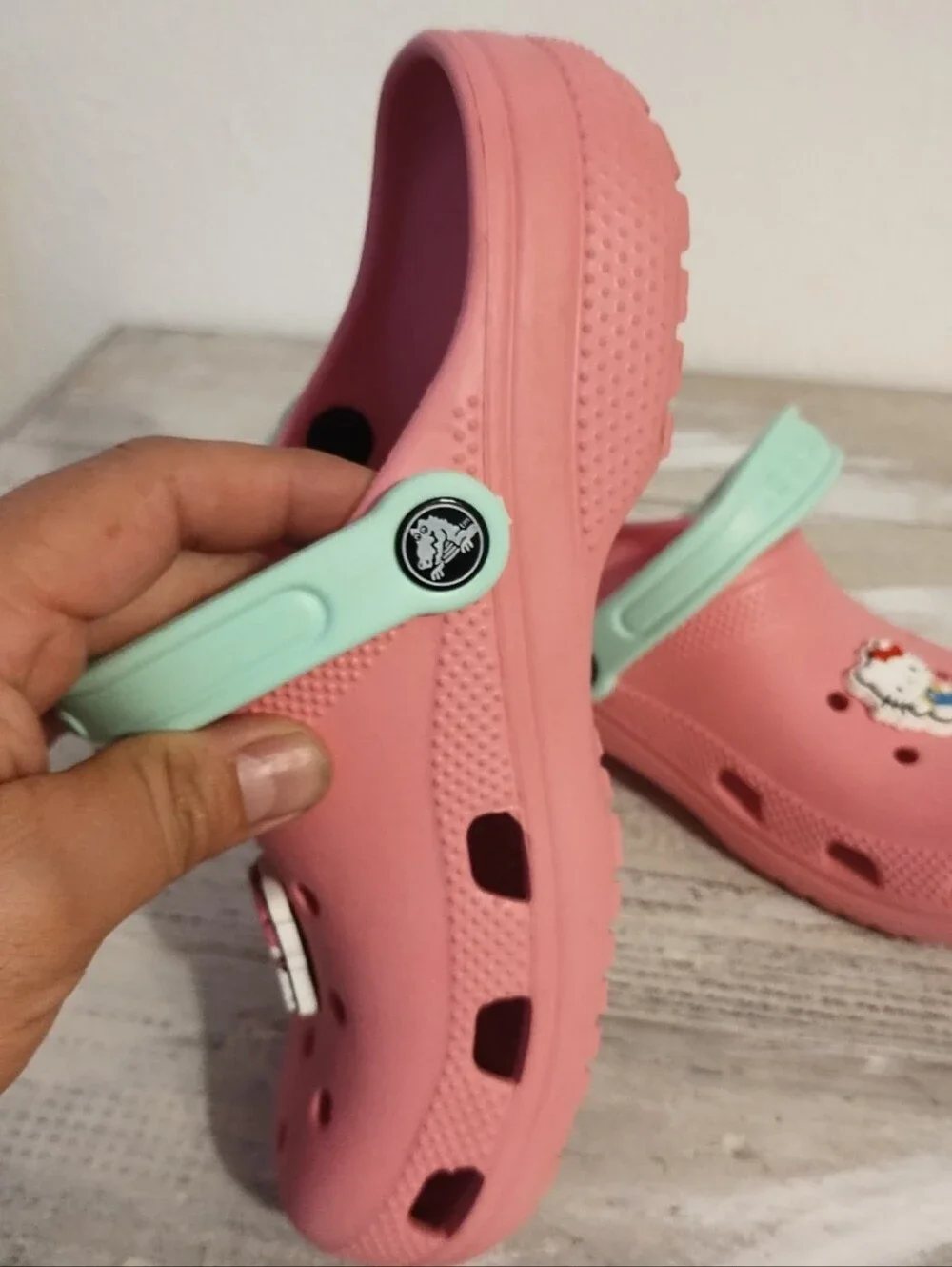 CROCS hello kitty